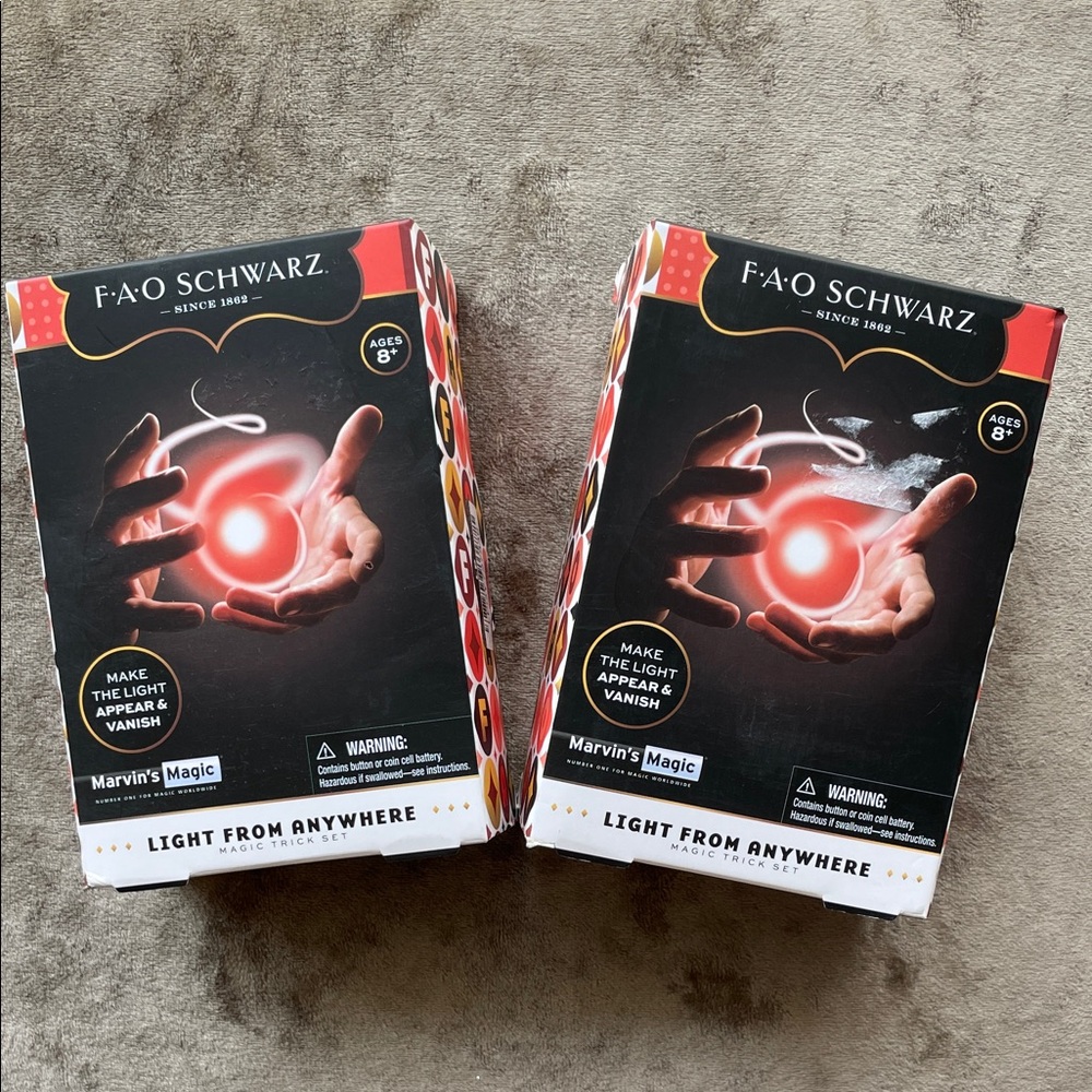 •FAO SCHWARZ• Magic Trick Set~Light From Anywhere >> set of 2 >> NWT